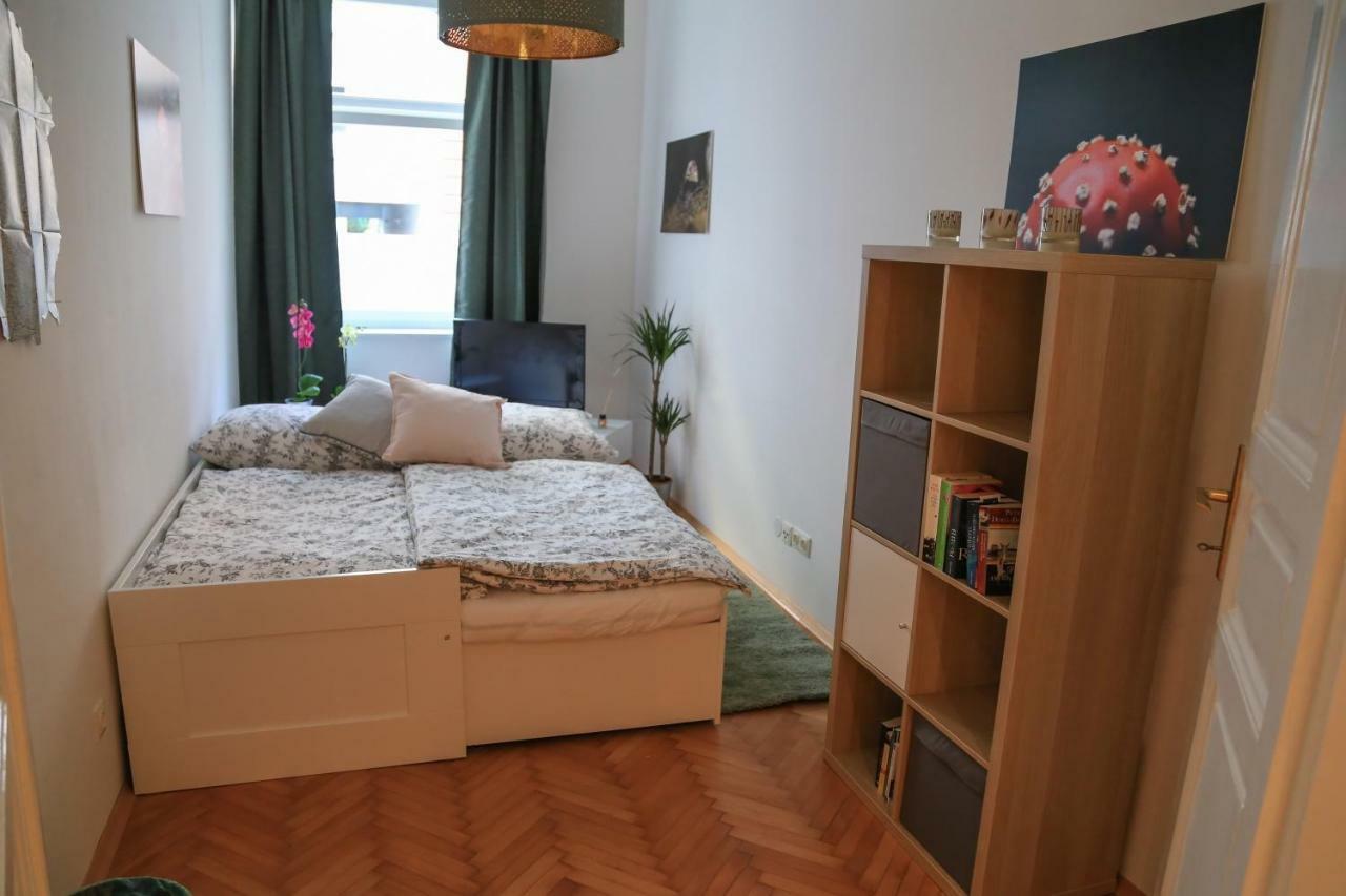 lovely apartment in the heart of Graz Buitenkant foto